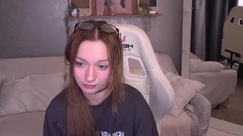 Maya online show from December 2, 2025, 2:34 pm