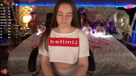 Snapshot of foxyshyyy chatting on February 7, 2026, 7:12 am Inna online show from February 7, 2026, 7:12 am