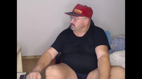 Fraboys online show from November 1, 2025, 6:59 am