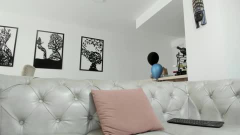 Snapshot of fraiderbrown chatting on October 14, 2025, 4:30 pm IM FRAIDER online show from October 14, 2025, 4:30 pm