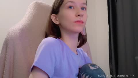 fran_bow online show from December 26, 2024, 3:06 am