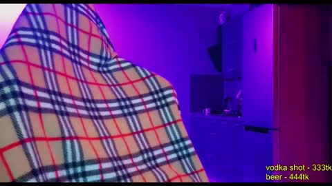 fran_bow online show from October 25, 2025, 1:51 pm