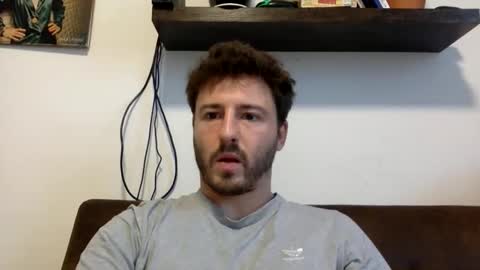 francaiiiiis online show from October 27, 2025, 1:59 pm