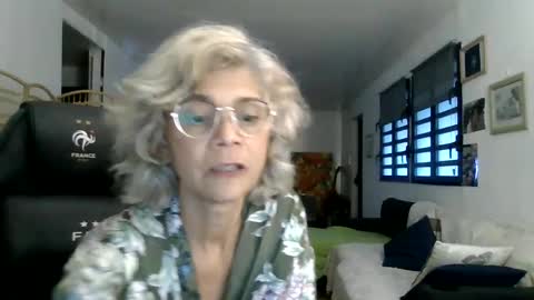 francelune online show from January 29, 2025, 2:32 pm