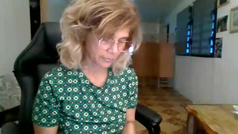 francelune online show from September 30, 2025, 2:11 pm