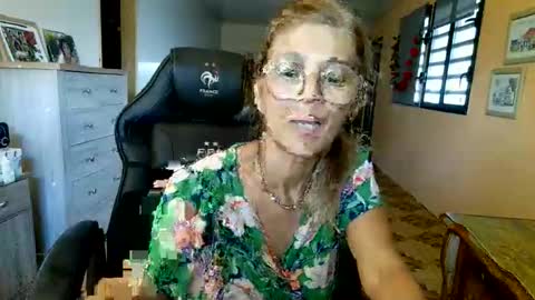 francelune online show from March 27, 2026, 12:38 pm