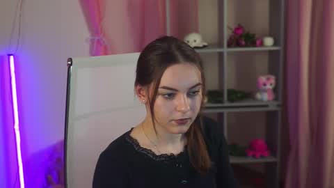 Francesca online show from March 28, 2026, 9:42 am