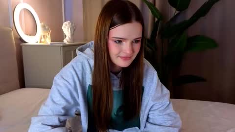 Marybrown eye Katy gray eye online show from February 27, 2026, 7:52 am