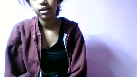 Snapshot of francia333068 chatting on June 10, 2026, 7:46 pm francia333068 online show from June 10, 2026, 7:46 pm