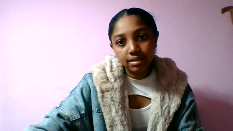 Snapshot of francia333068 chatting on June 29, 2026, 8:09 am francia333068 online show from June 29, 2026, 8:09 am