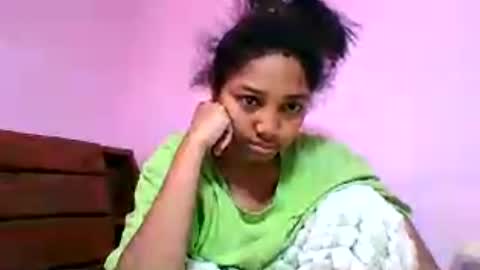 Snapshot of francia333068 chatting on July 10, 2026, 9:45 am francia333068 online show from July 10, 2026, 9:45 am