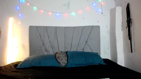 francihot4 online show from February 23, 2026, 2:09 am