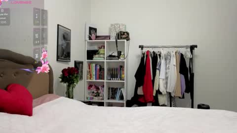 Francis online show from March 8, 2026, 1:04 pm