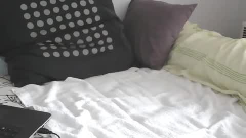 yogapants online show from March 10, 2025, 8:15 am