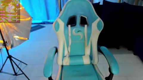 frank online show from November 21, 2025, 11:47 pm