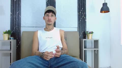 Snapshot of franco_roux chatting on February 23, 2026, 11:07 am Franco online show from February 23, 2026, 11:07 am