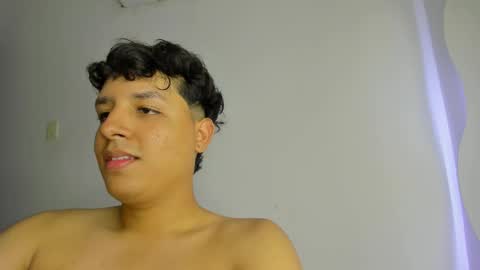 Snapshot of frank_castiglioni chatting on March 5, 2025, 1:31 am Castiglioni online show from March 5, 2025, 1:31 am