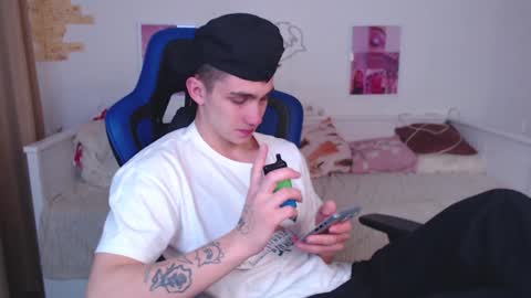 Frank online show from January 6, 2025, 2:48 am