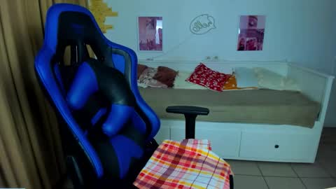 Frank online show from December 2, 2025, 4:40 am