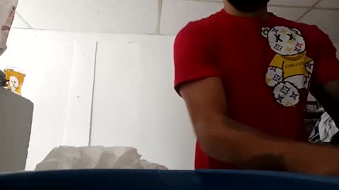 Snapshot of frankdanielsmolano chatting on April 18, 2026, 4:22 pm frankdanielsmolano online show from April 18, 2026, 4:22 pm
