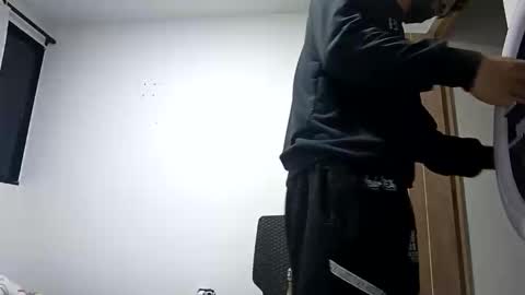 Snapshot of frankdanielsmolano chatting on May 25, 2026, 12:05 am frankdanielsmolano online show from May 25, 2026, 12:05 am