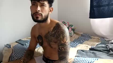 frankdanielsmolano online show from June 17, 2026, 2:18 pm