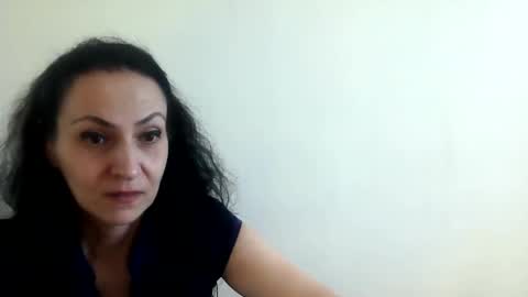 frankieteasing online show from January 1, 2025, 11:05 am