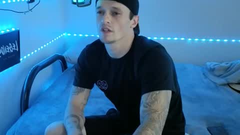 Snapshot of frankoafterdark chatting on September 9, 2025, 7:35 pm Franco online show from September 9, 2025, 7:35 pm