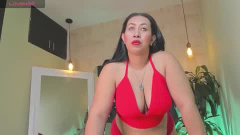 Snapshot of fransheska_mon chatting on February 8, 2026, 1:25 pm Fransheska online show from February 8, 2026, 1:25 pm