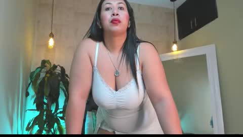 Snapshot of fransheska_mon chatting on February 21, 2026, 1:23 pm Fransheska online show from February 21, 2026, 1:23 pm