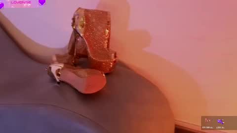 Snapshot of fransheskarossi_ chatting on June 7, 2026, 11:36 am Fransheska online show from June 7, 2026, 11:36 am
