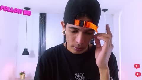Snapshot of franvill_trato chatting on January 16, 2026, 8:02 pm Franvill trato online show from January 16, 2026, 8:02 pm