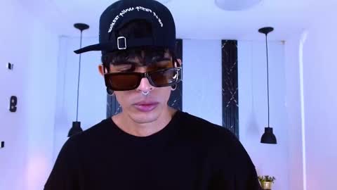 Snapshot of franvill_trato chatting on March 5, 2026, 7:21 pm Franvill trato online show from March 5, 2026, 7:21 pm