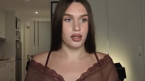 Snapshot of franzeva chatting on June 25, 2026, 11:48 am I am franzeva online show from June 25, 2026, 11:48 am