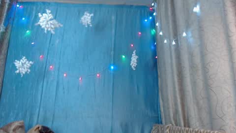 frau_becky online show from January 12, 2025, 1:48 pm