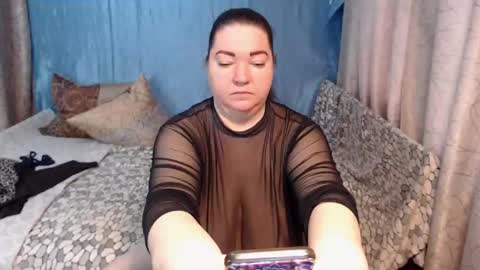 frau_becky online show from December 23, 2025, 7:39 am
