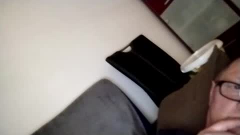 Wolfi online show from February 1, 2025, 12:58 pm