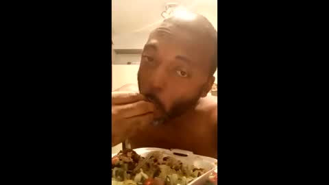 Snapshot of freakeazy chatting on January 9, 2026, 2:36 am freakeazy online show from January 9, 2026, 2:36 am