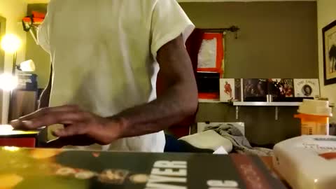 Snapshot of freakeazy chatting on January 11, 2026, 9:53 pm freakeazy online show from January 11, 2026, 9:53 pm