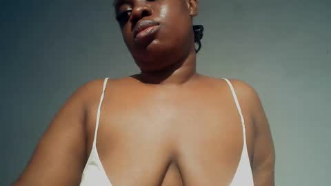 freaky slut5 online show from January 8, 2026, 4:04 am