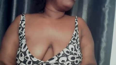 Snapshot of freaky_slut5 chatting on April 2, 2026, 4:10 am freaky slut5 online show from April 2, 2026, 4:10 am