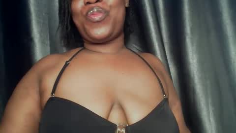 Snapshot of freaky_slut5 chatting on April 14, 2026, 4:18 am freaky slut5 online show from April 14, 2026, 4:18 am