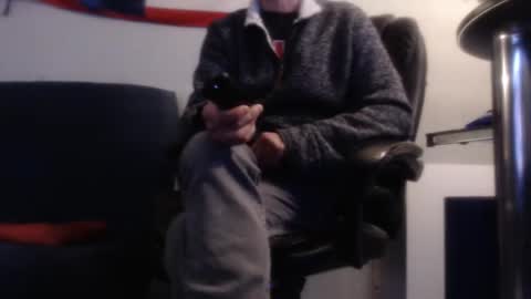 Snapshot of fred1051 chatting on January 19, 2025, 4:25 pm yo online show from January 19, 2025, 4:25 pm