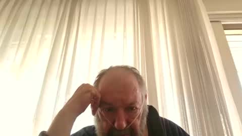 Snapshot of fredaldavid chatting on April 18, 2026, 8:29 am David Fredal online show from April 18, 2026, 8:29 am