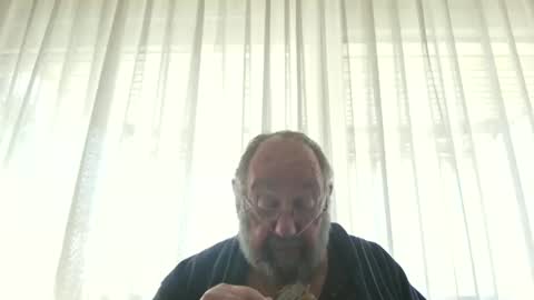 Snapshot of fredaldavid chatting on April 25, 2026, 8:28 am David Fredal online show from April 25, 2026, 8:28 am