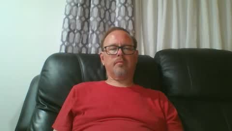 Snapshot of freddieknuck chatting on April 18, 2026, 4:49 am Just Fred online show from April 18, 2026, 4:49 am