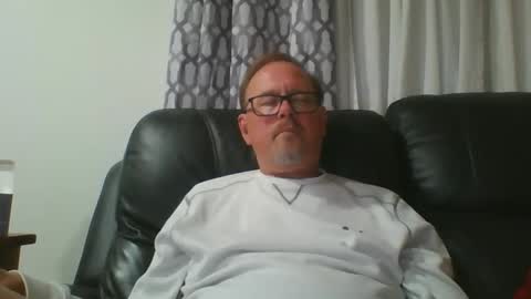 Snapshot of freddieknuck chatting on April 29, 2026, 4:49 am Just Fred online show from April 29, 2026, 4:49 am