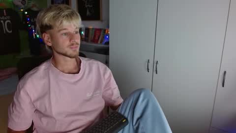 Frederick Perin online show from November 27, 2025, 10:12 pm