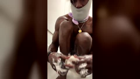 Snapshot of freddydufreak1 chatting on April 1, 2026, 5:08 am freddydufreak1 online show from April 1, 2026, 5:08 am