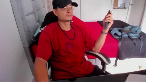 Snapshot of fredericsloan chatting on February 22, 2026, 4:49 pm Frederic Sloan online show from February 22, 2026, 4:49 pm